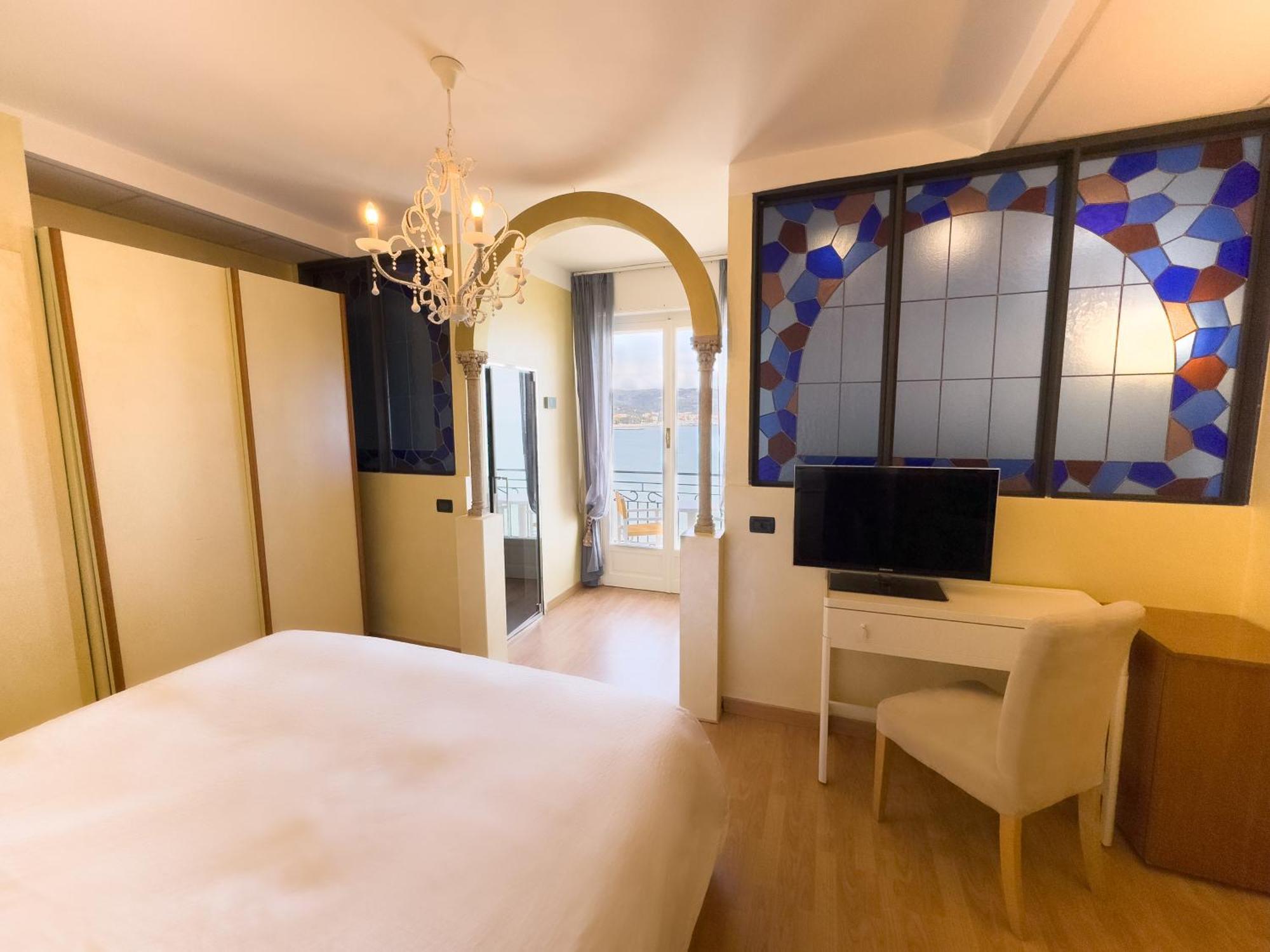 Jasmin Charme Hotel Diano Marina Ngoại thất bức ảnh